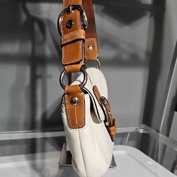 COACH NWOT SOHO  White and Tan Leather Shoulder Bag - Picture 4 of 16